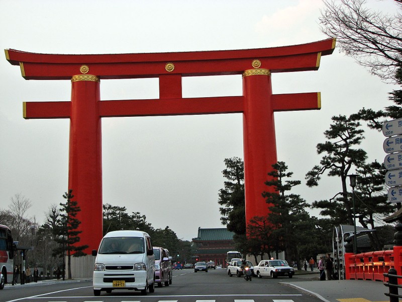 giant kyoto torii heian shrine