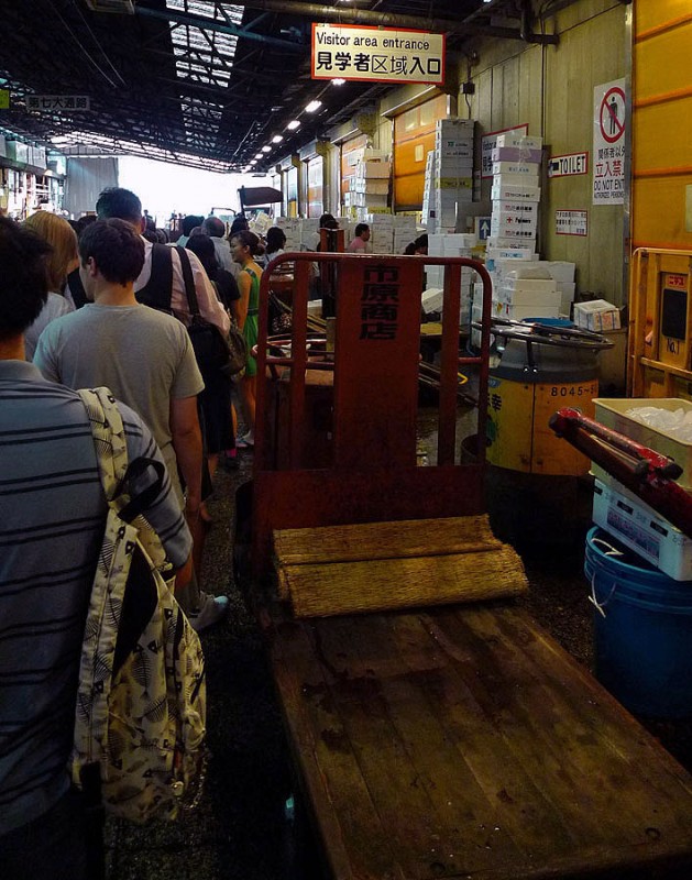entrance to tsukiji fish market tuna auction