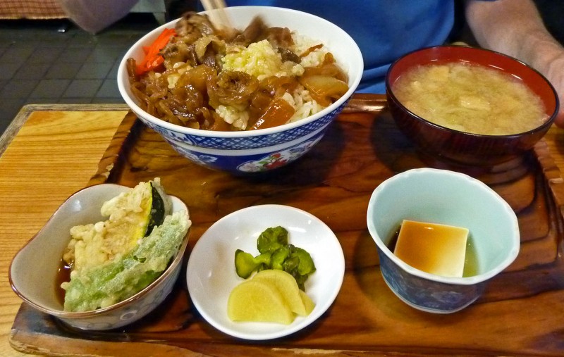 sukiyakidon japanese food
