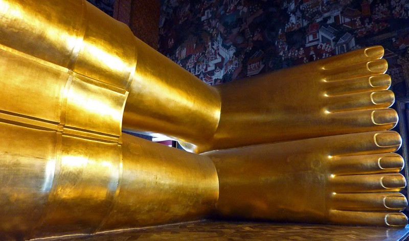 giant gold buddha feet bangkok thailand