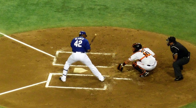 henry blanco chunichi dragons abe tokyo giants catcher