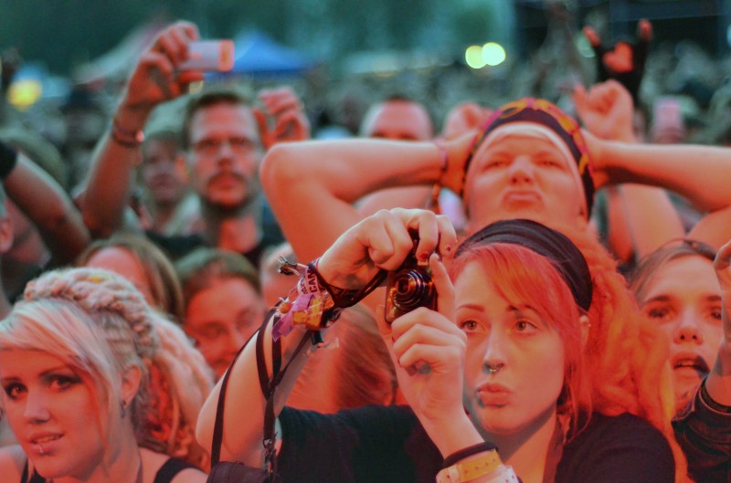 alice cooper fans at grf 2011 swedish alice cooper crowd