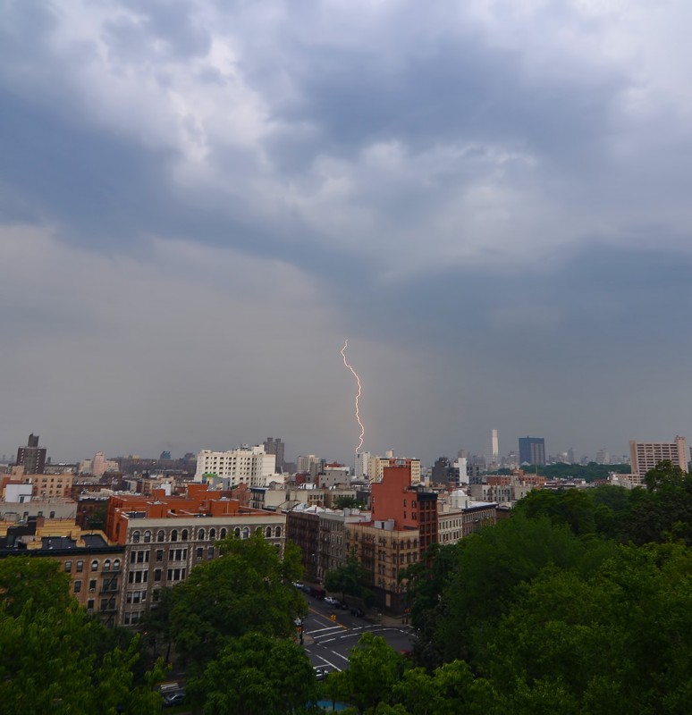 New York City Manhattan lightning strike Morningside park