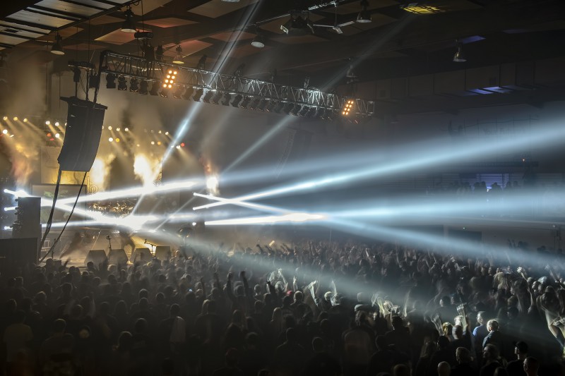 lamb of god 1 second exposure long concert photography medford armory nikon d600 nikkor 24-70mm f2.8 g lens settings lamb of god oregon