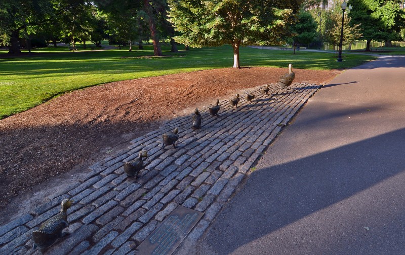 make way for ducklings Public Garden Boston