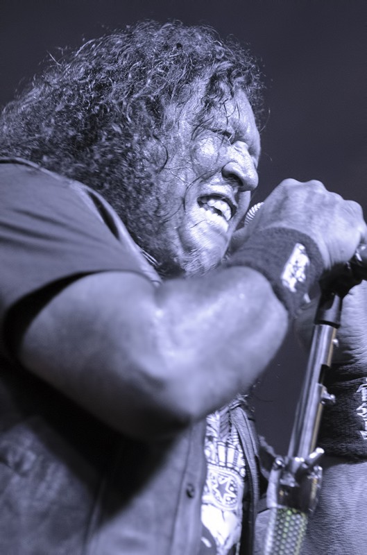 testament vocalist chuck billy