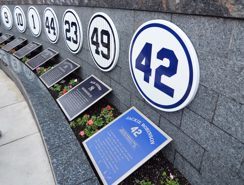 jackie robinson 42 yankee stadium