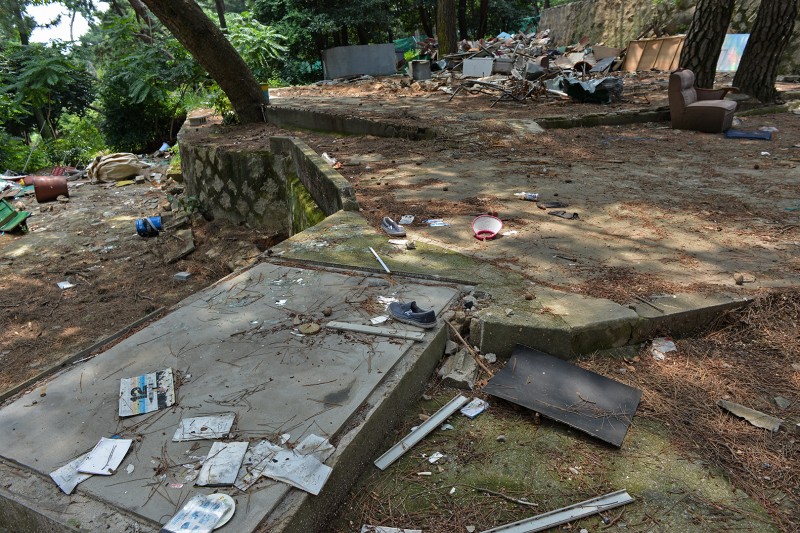 Geumgang Park 금강공원 garbage