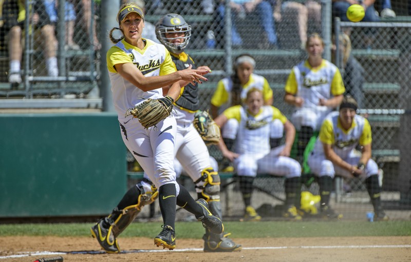 ncaa university oregon ducks softball courtney ceo third base eugene