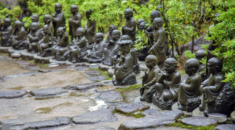 daishoin miyajima buddha statues