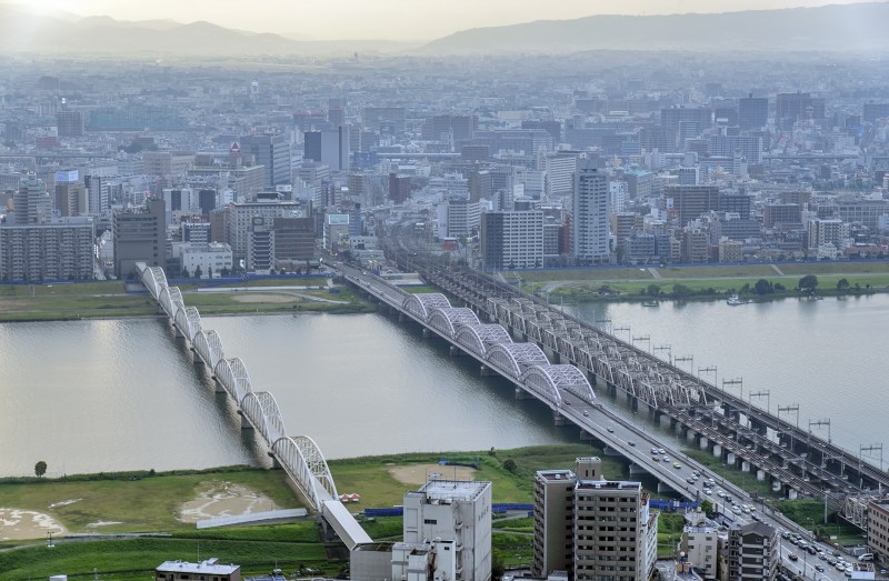 NTT西日本 淀川ビル yodo river osaka bridges