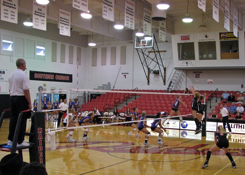 mia wortel of southern oregon university volleyball