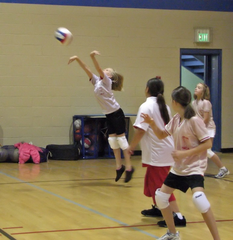 youth girls volleyball