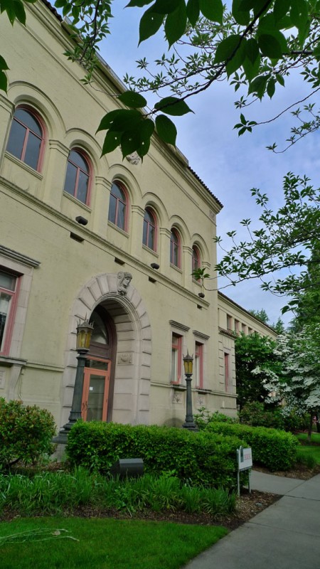 southern oregon university administration buildings