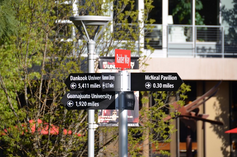 raider way sign sou campus ashland oregon