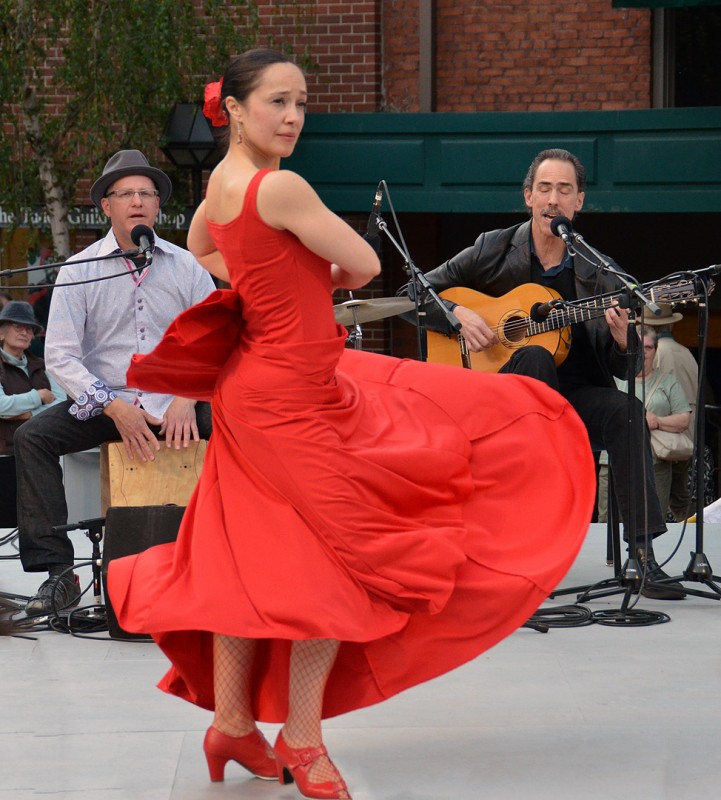 Duo Flamenco with Monica Morales osf green show