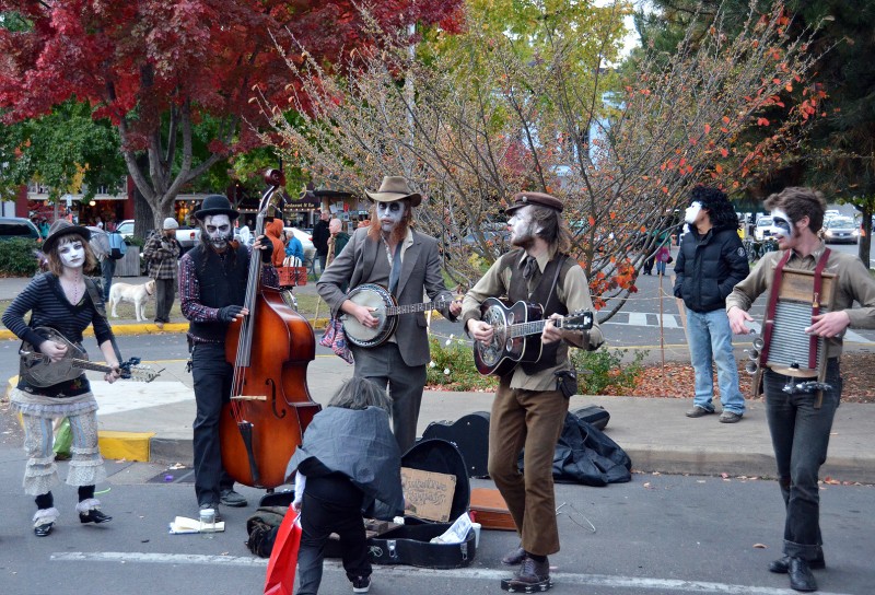 ashland Halloween parade music 2011 intuitive compass made up as zombies