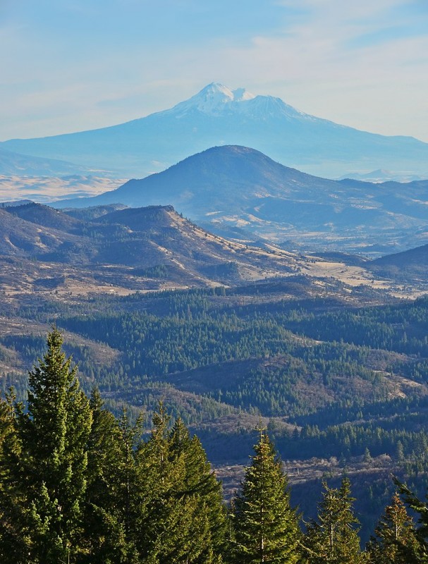 mt. shasta from mt. ashland