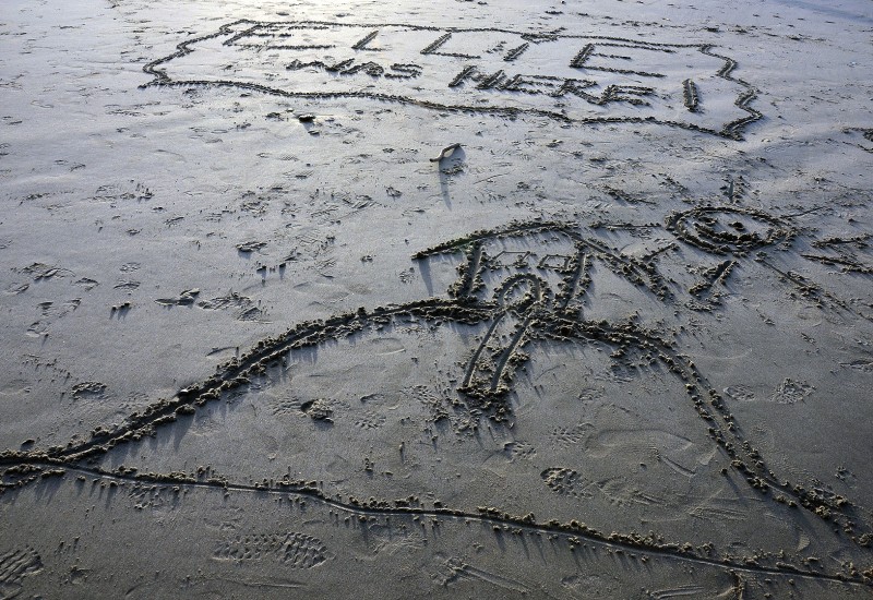 bandon beach writing sand ellie was here bandon oregon beach sand writing castles