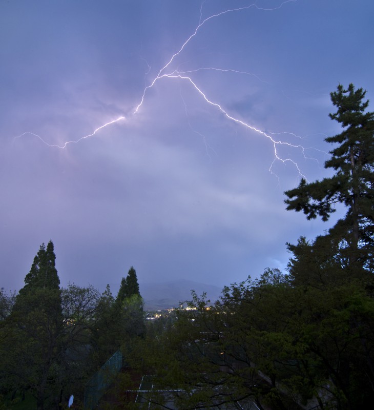 lightning strikes ashland oregon