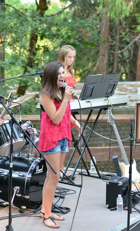 the blank notes jacksonville oregon britt festivals all girl band the blank notes jacksonville oregon table rock city stage