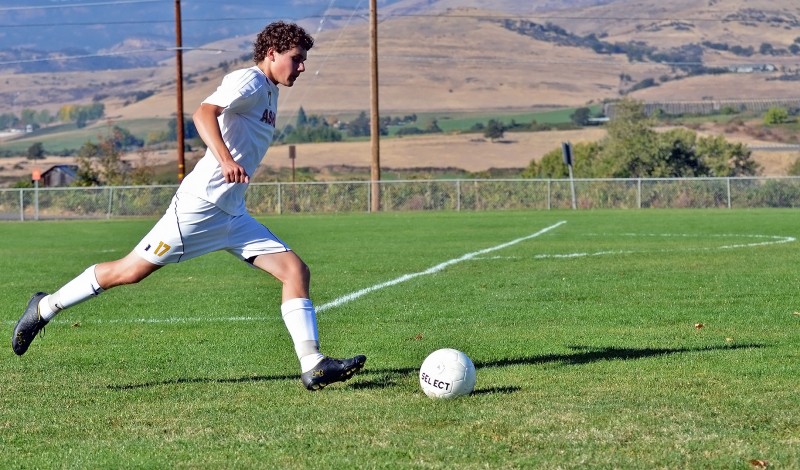 ahs junior varsity soccer ashland high school oregon soccer boys middle school field