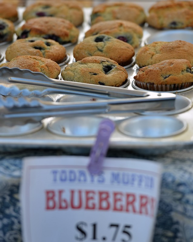 ashland growers market saturday muffins blueberry muffins