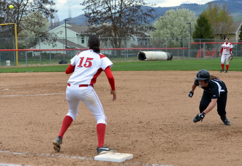 13A_0918SOU softball