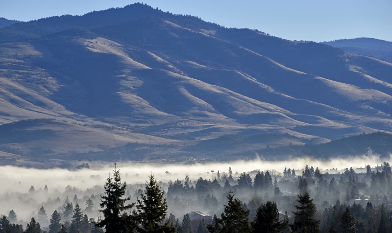 ashland fog in the valley below
