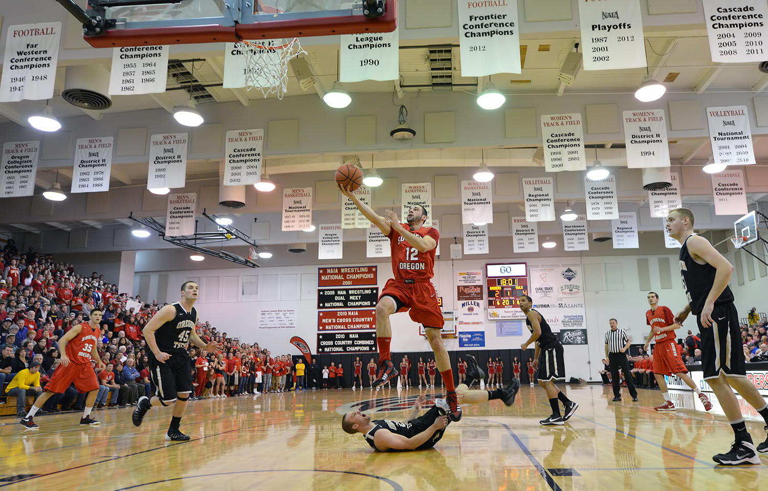 SOU Men's Basketball vs OIT Jeff Bush