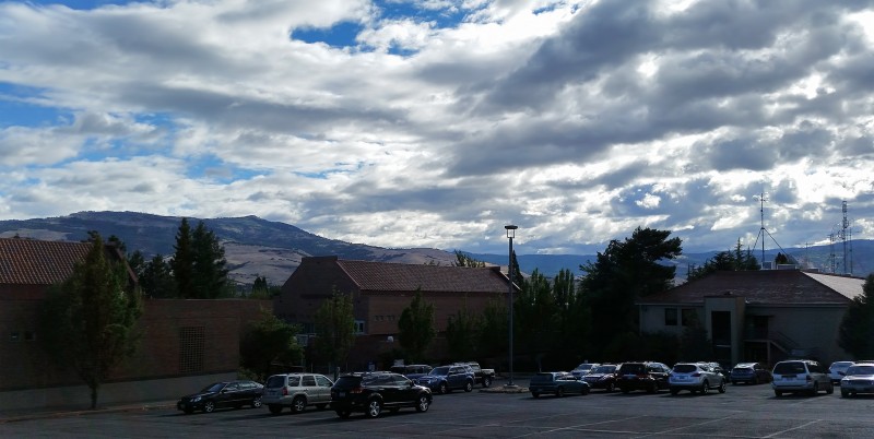 sou parking lot grizzly peak partly cloudy