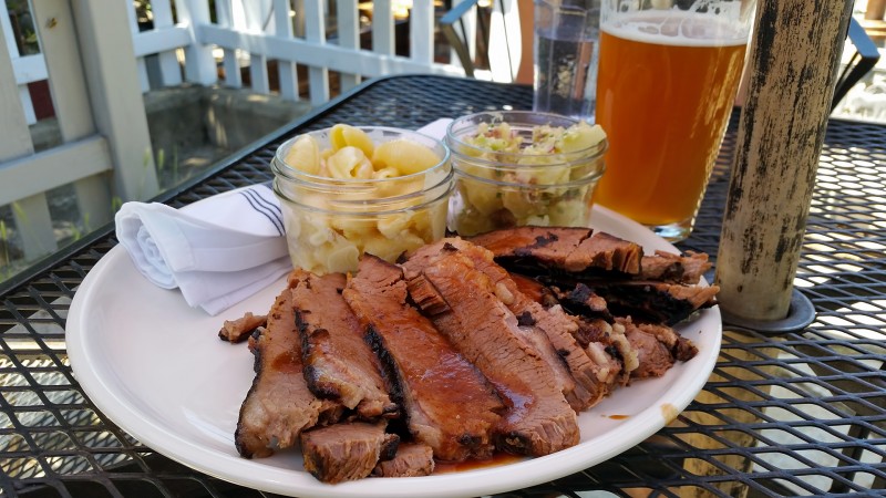 ashland restaurant home state bbq and beer oregon
