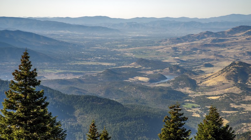 oregon california border soda mountain view of ashland rogue valley