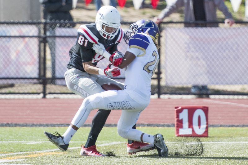 16o_0635-dng-sou-football-jordan-suell