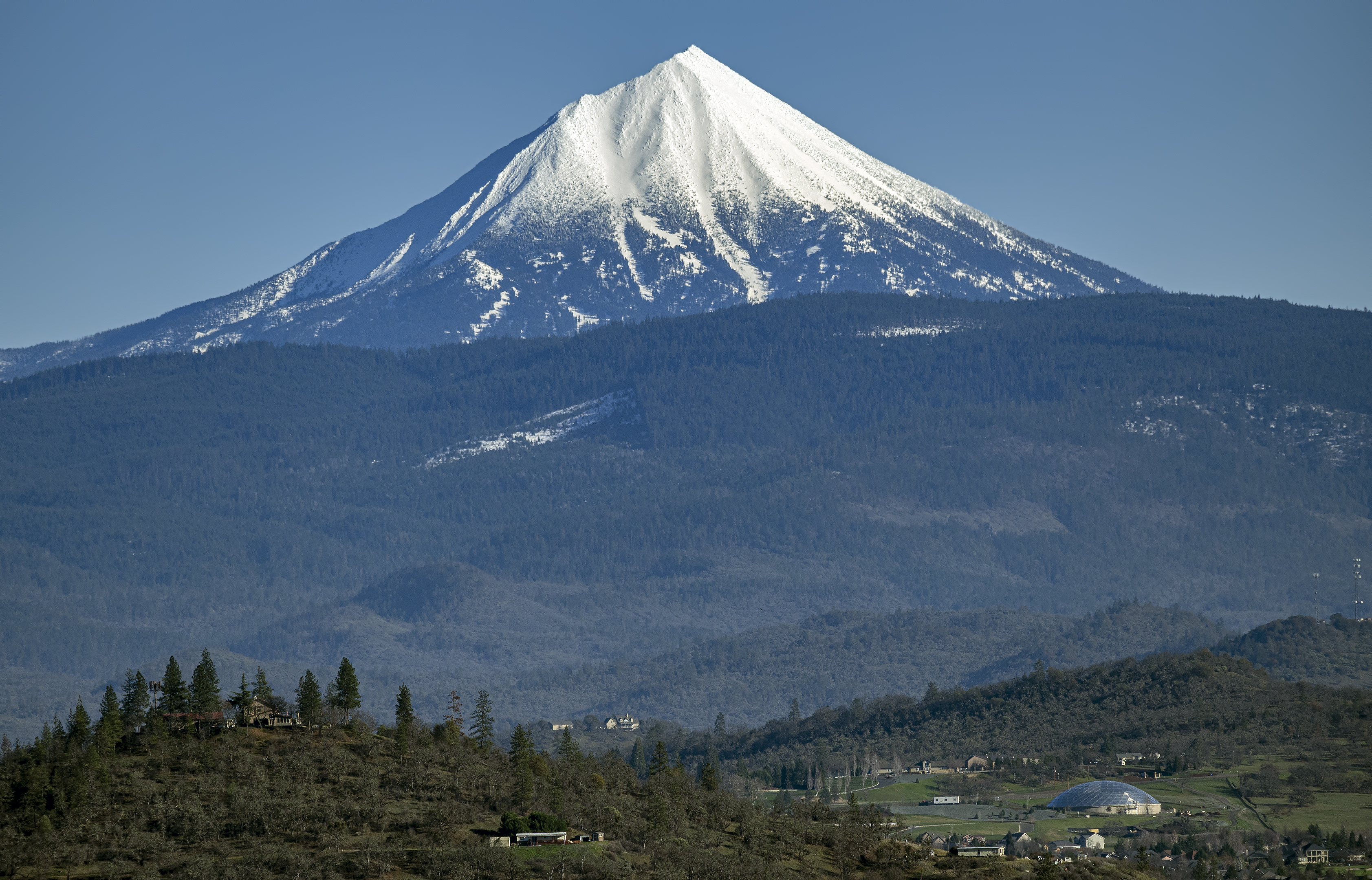 Mount McLoughlin from upper table rock trail