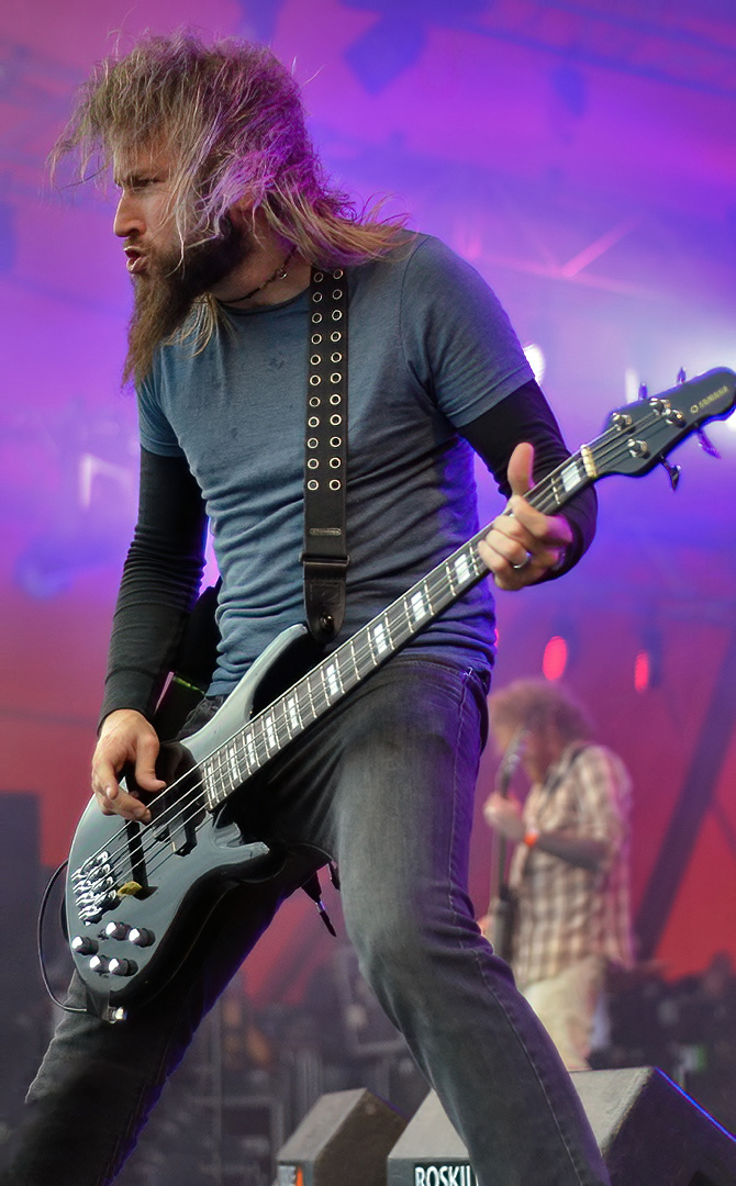 troy sanders mastodon roskilde festival 2011