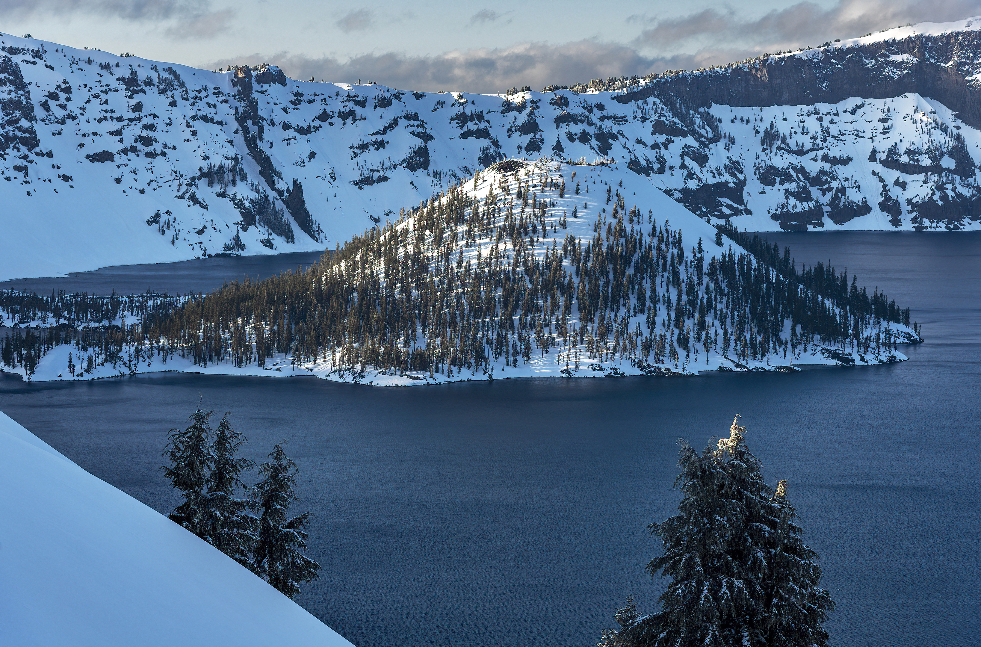 crater lake snow winter-DeNoiseAI-clear